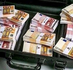 VALISE MAGIQUE EN EURO